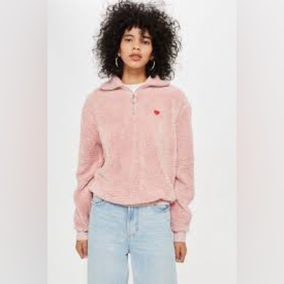 Topshop Sweaters - Women’s TopShop Pink Borg Heart Quarter Zip Fleeve Pullover Sweater Size 6 US!